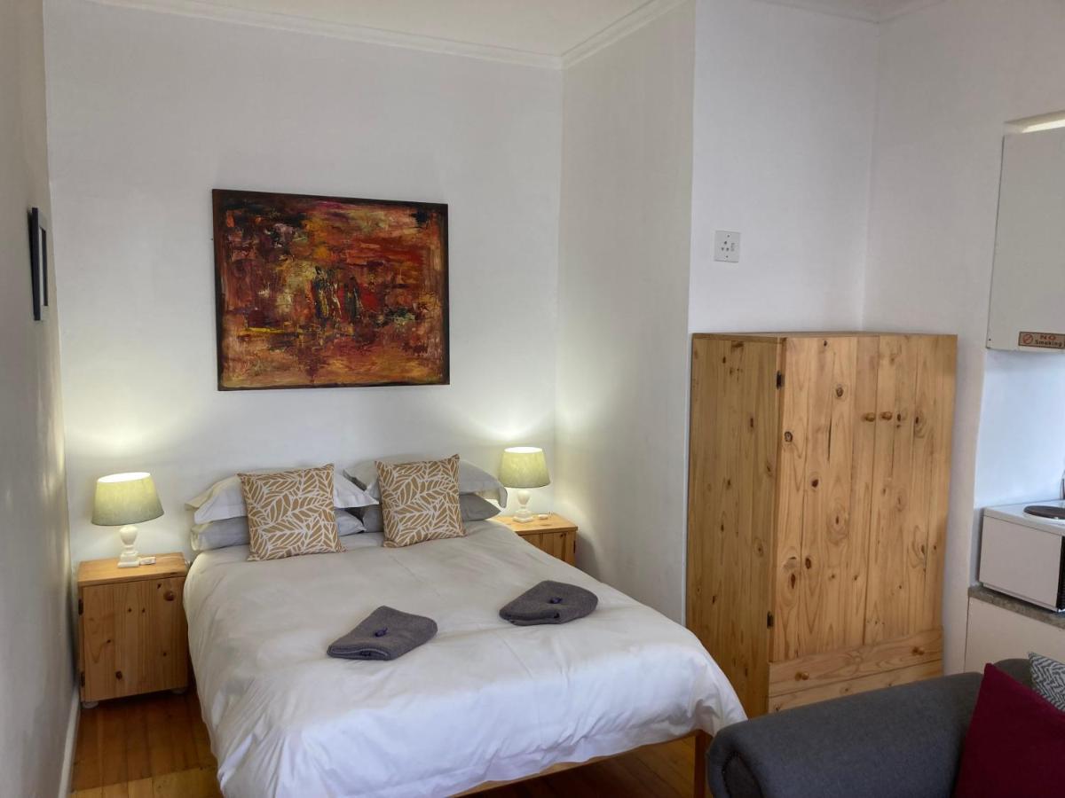 Hotel Kirknewton à Port Elizabeth Extérieur photo