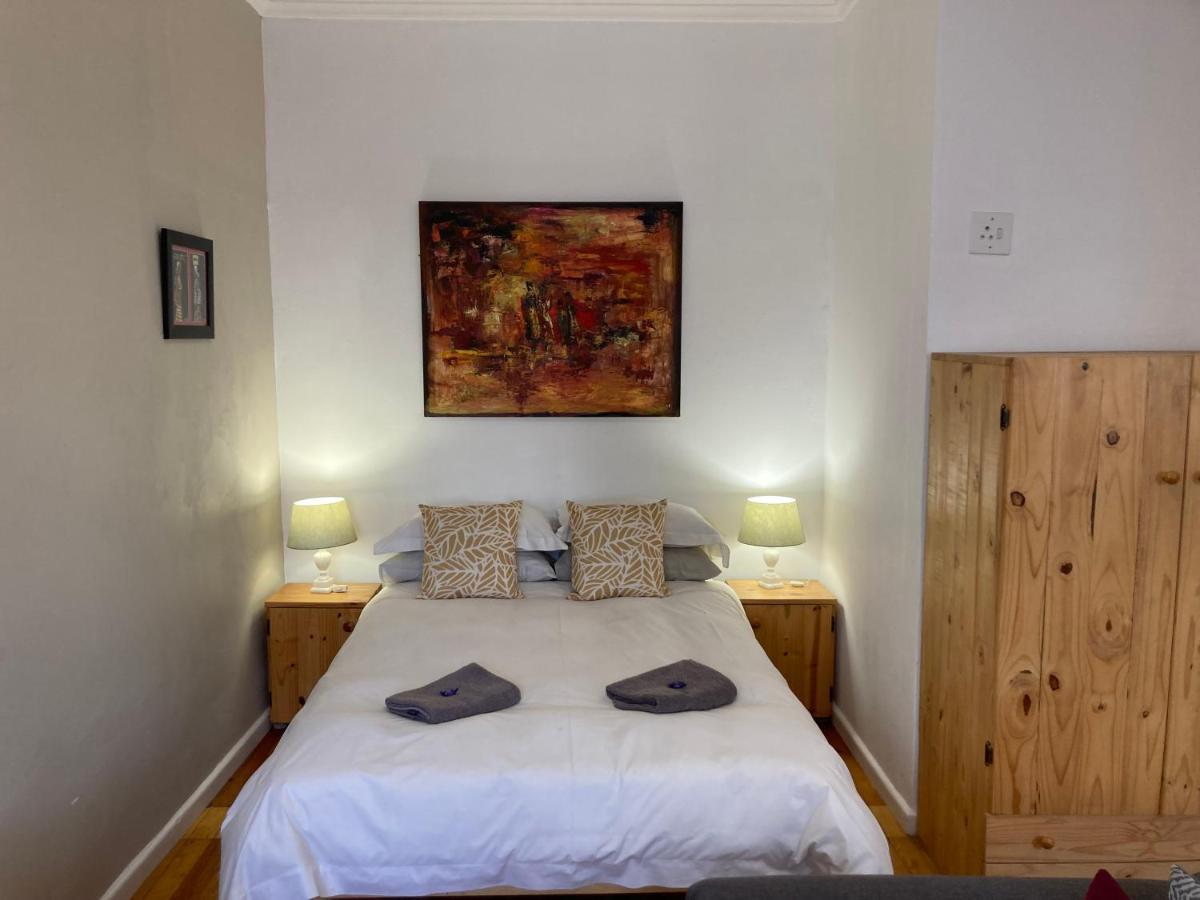 Hotel Kirknewton à Port Elizabeth Extérieur photo