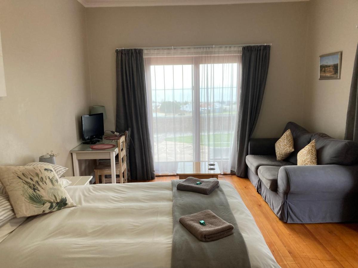 Hotel Kirknewton à Port Elizabeth Extérieur photo