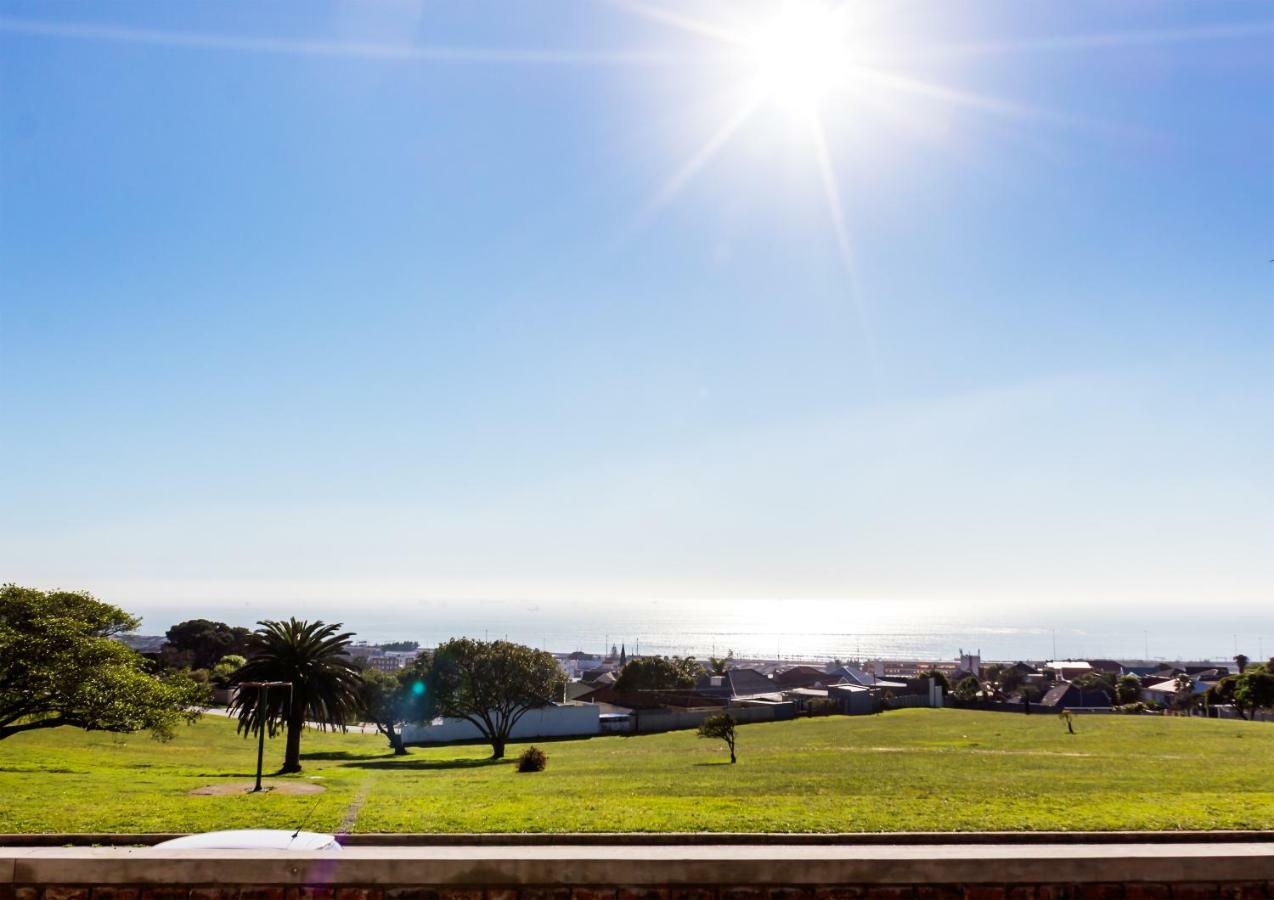 Hotel Kirknewton à Port Elizabeth Extérieur photo